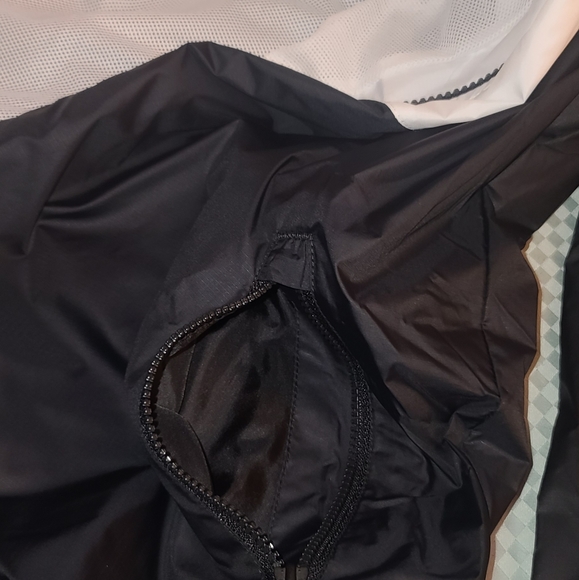 Nike Jacket - Picture 12 of 13